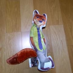 ズートピア ニック しっぽ付きダイカットクッション【匿名配送