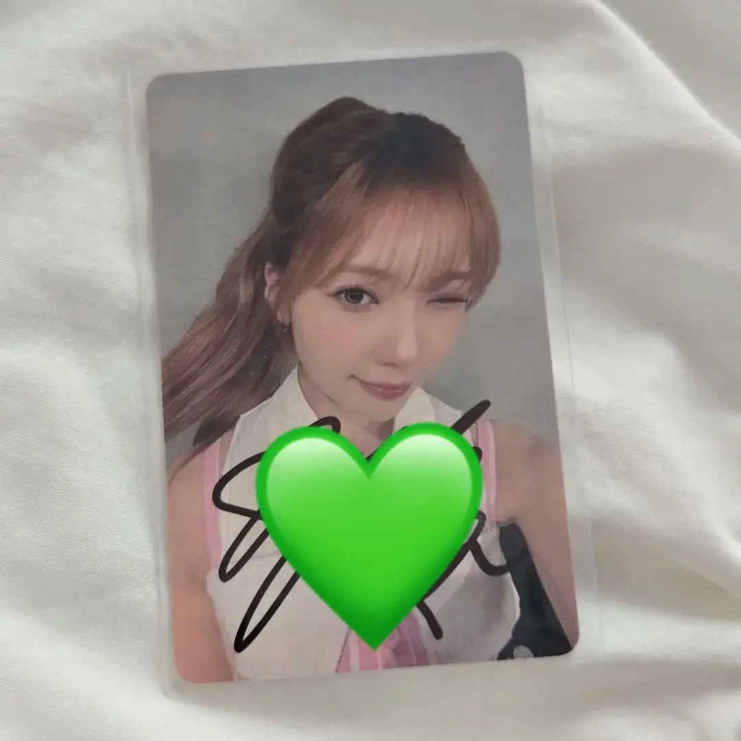 2026年最新】NiziU香港の人気アイテム - メルカリ