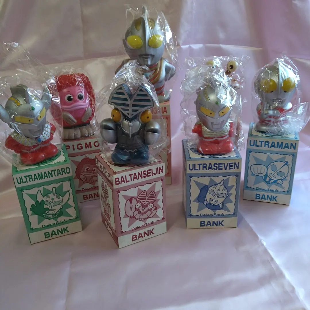 2026年最新】バルタン星人 貯金箱の人気アイテム - メルカリ