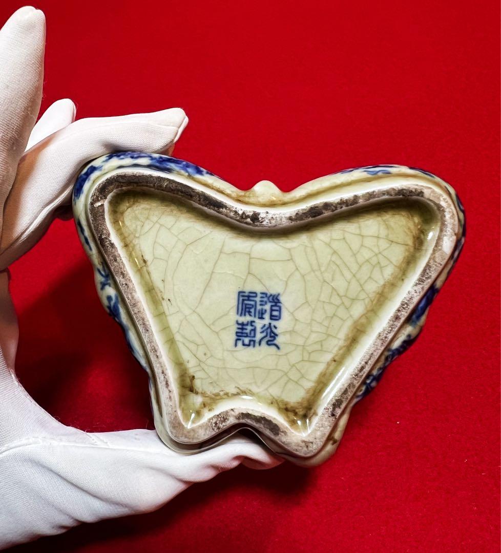 中国美術 古玩 道光年製 山水 人物 獅子紋樣春宫人物蝶々 蓋合 香合