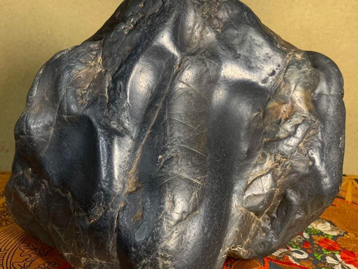 瀬田川虎石 横33×高25×奥行22.5(cm)  16.5kg 水石 盆石