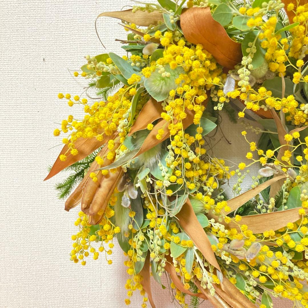 ミモザラウンドリース　ウバユリ＆ギンメヤナギ