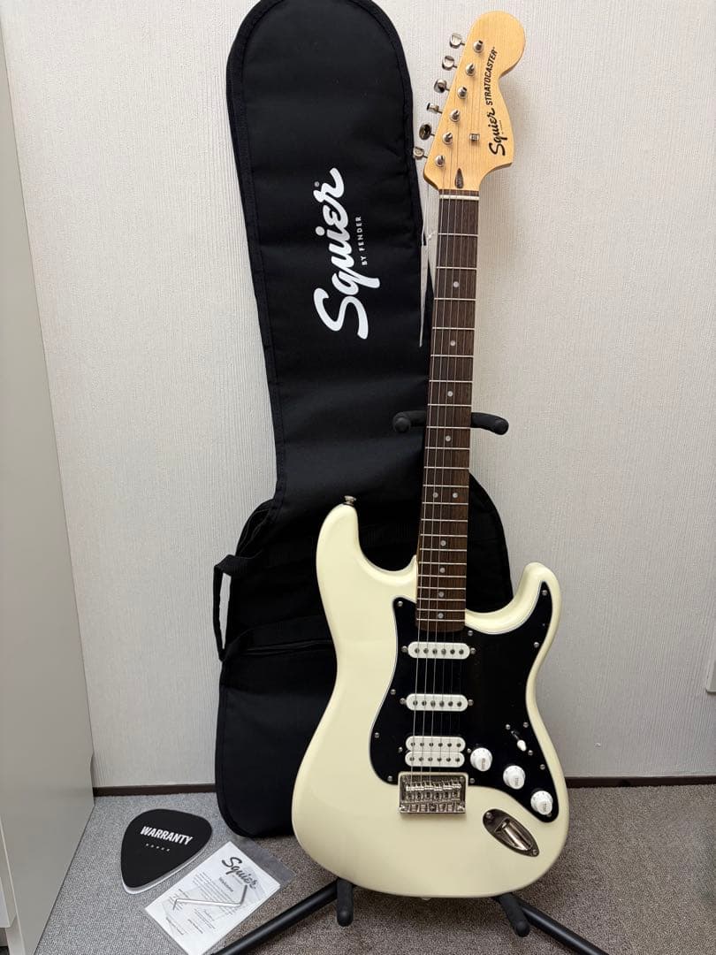 Squier Fender Classic Vibe 70s HSS ギター 1171.jpg