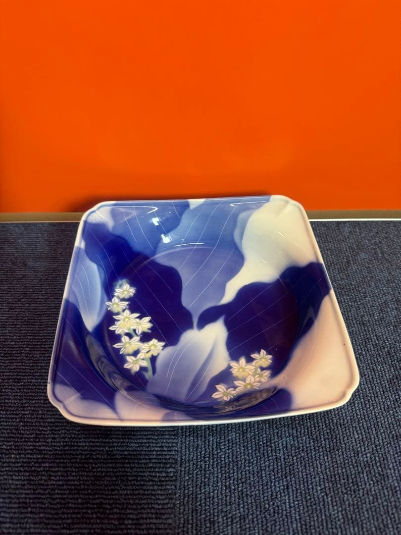 1772 深川製磁　四角　鉢　18cm 深川製磁 明治時代頃の鉢 花模様