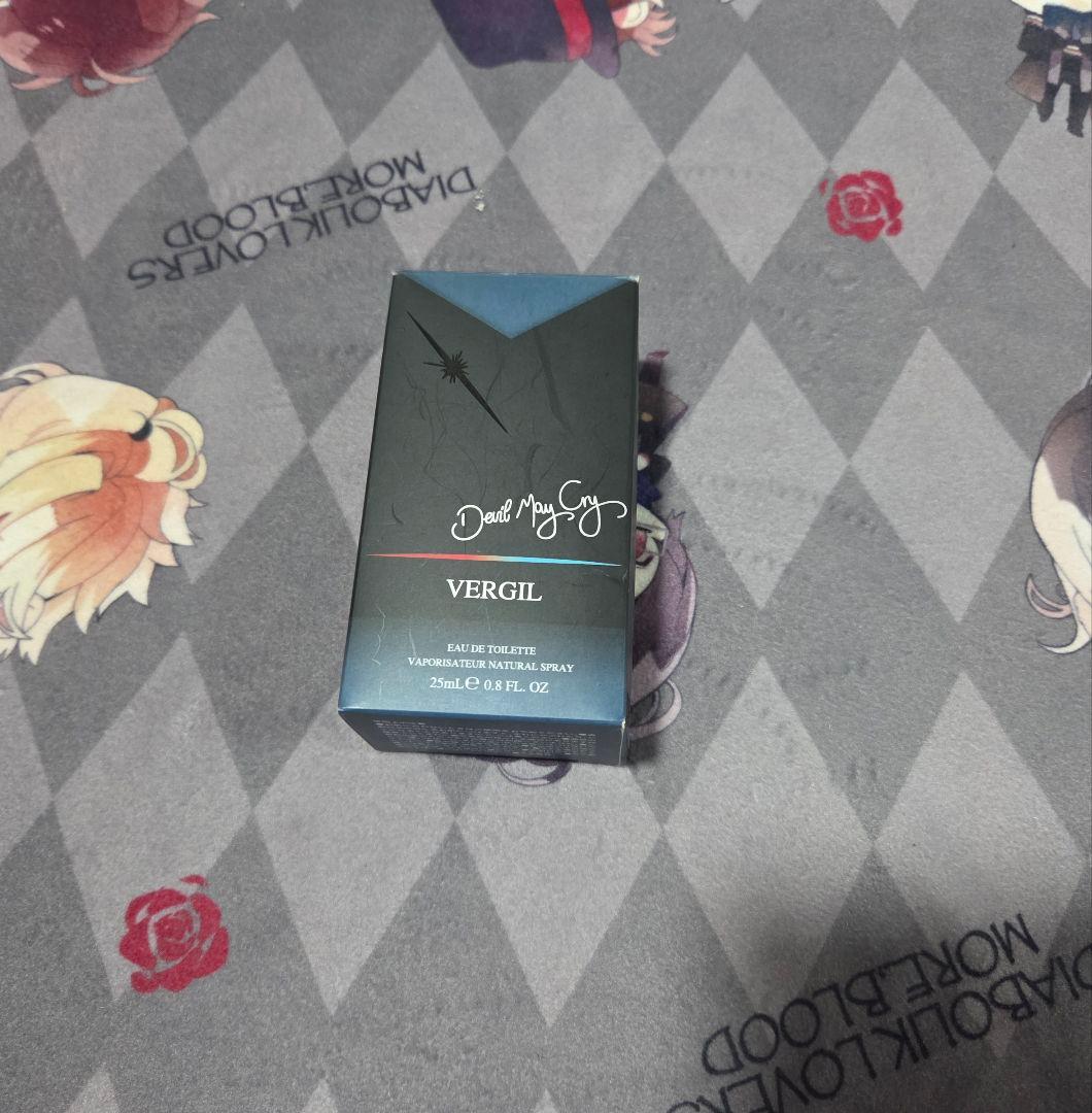 Devil May Cry5 カプコンカフェ　バージル　香水 カプコンカフェ」×「デビル メイ クライ 5」コラボ限定グッズを公開