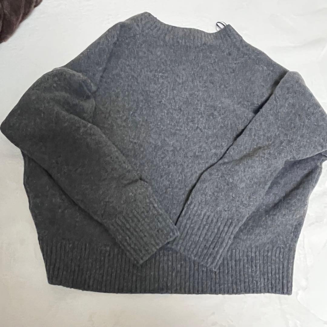 ZARAソフトプレーンニットせーター グレー M 長袖 - メルカリ