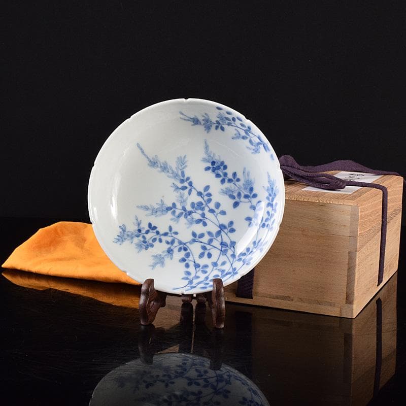 鍋島焼　染付　萩文　五寸皿　輪花皿　時代箱　V　R8110 岩永 浩 祥瑞山水図リム5寸皿 ｜ 暮らしのうつわ花田 和食器 通販