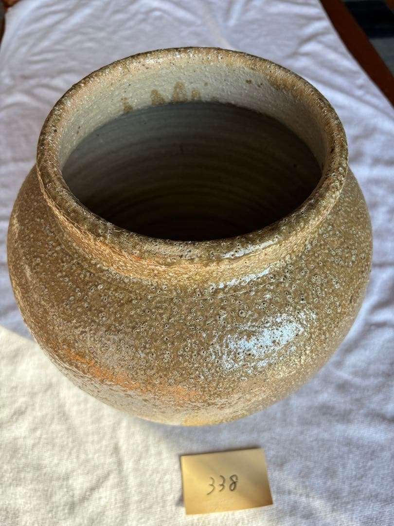 信楽焼　壺　花瓶　生花陶器　アンティーク置物 楽天市場】大壺花瓶伝統の信楽 花入れ 大きいサイズ 花器インテリア