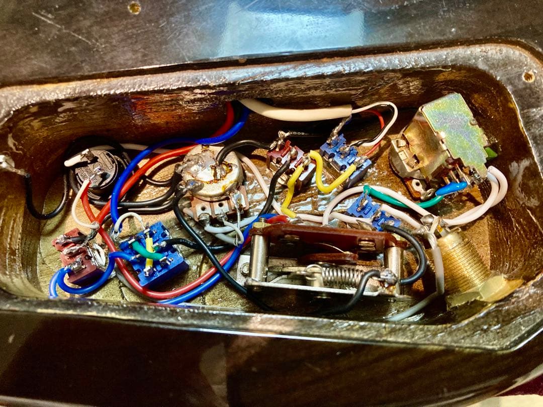 ☆値下早い者勝ち ☆多機能満載 AriaPro II MAGMA SSH ST - メルカリ