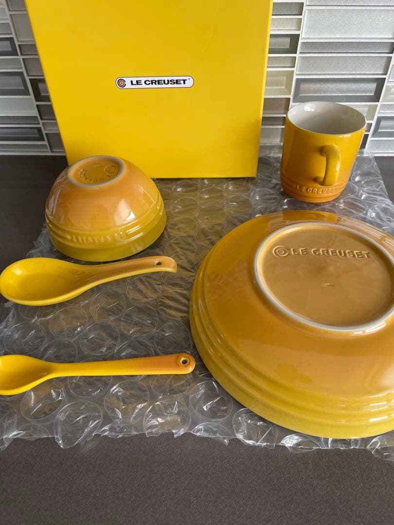 LE CREUSET 食器セット 5点ラウンドディッシュカップライスボウルなど 楽天市場】ル・クルーゼ 公式 ｜ レジェ・ラウンド・ディッシュ 20cm