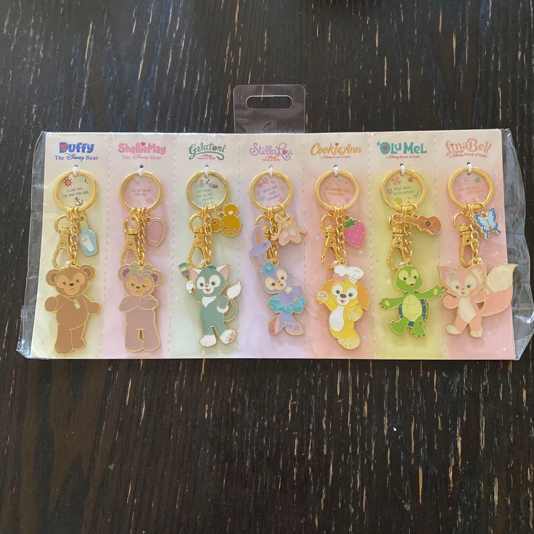 香港 ディズニー ダッフィーフレンズ キーホルダー7点セット - メルカリ