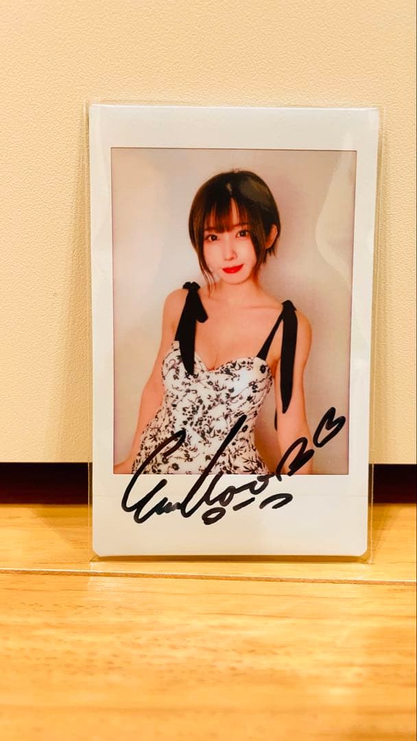 えなこ エピローグ　サイン入り写真集+カード2枚　+ 撮影オフショットDVD１枚