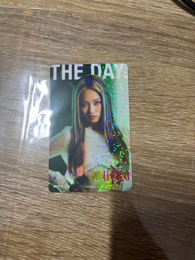 HANA ボディメンテ ホログラム トレカ YURI - メルカリ