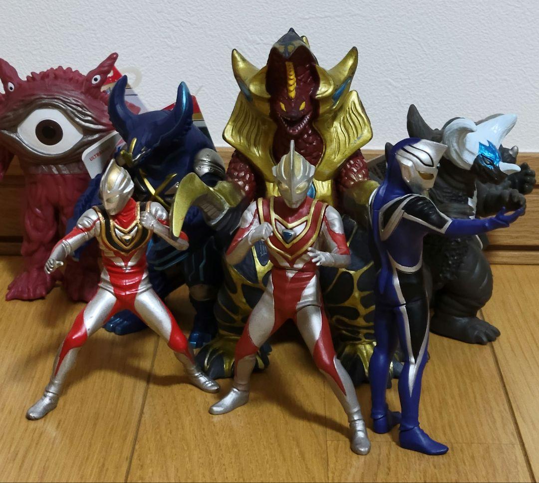 ウルトラマンガイア&ウルトラマンアグルVS宇宙怪獣 フィギュア8個セット SFT]ウルトラマンアグル(V2) LED 発光ギミック付き 「ウルトラマン