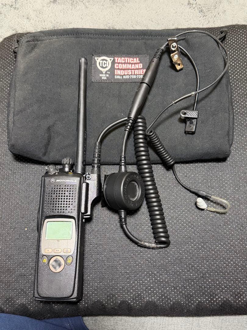 G*W様 MOTOROLA XTS 5000 R (不動品)TCI PTTスイッ Amazon | JUYODE U94 PTTアダプター タクティカル プッシュ・トゥ