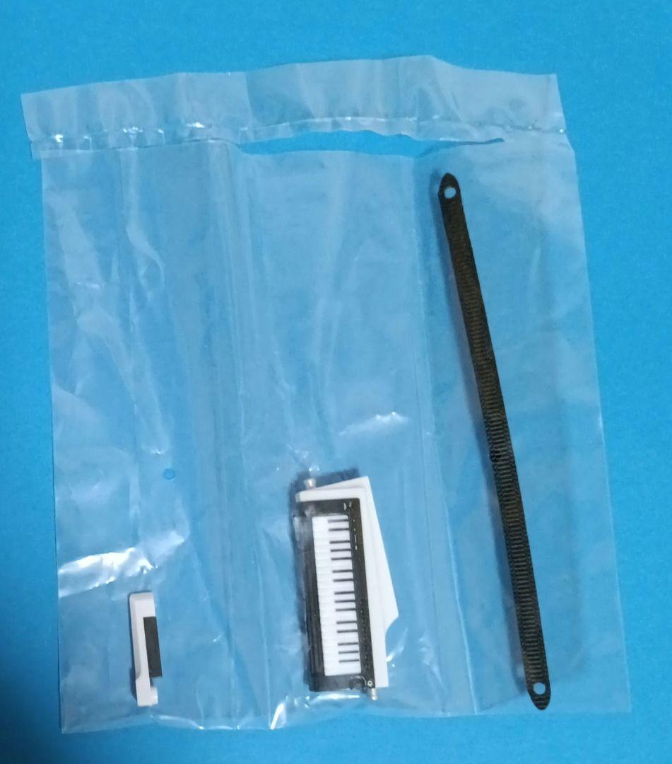 ミセス メメル キーホルダー korg ミニチュア ショルダーキーボード