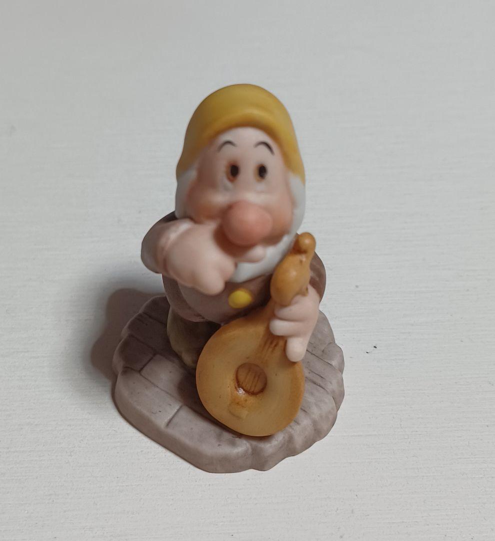 加藤工芸 白雪姫と7人のこびと ガーデンフィギュアコレクション - メルカリ