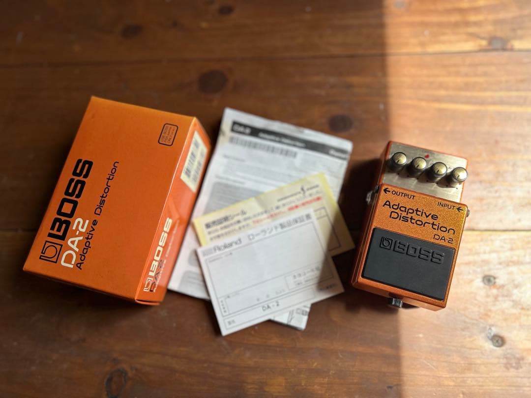 N*e様 BOSS DA-2 Adaptive Distortion Boss DA-2 ADAPTIVE DISTORTION Pedal - Ahead Of Its Time! - YouTube
