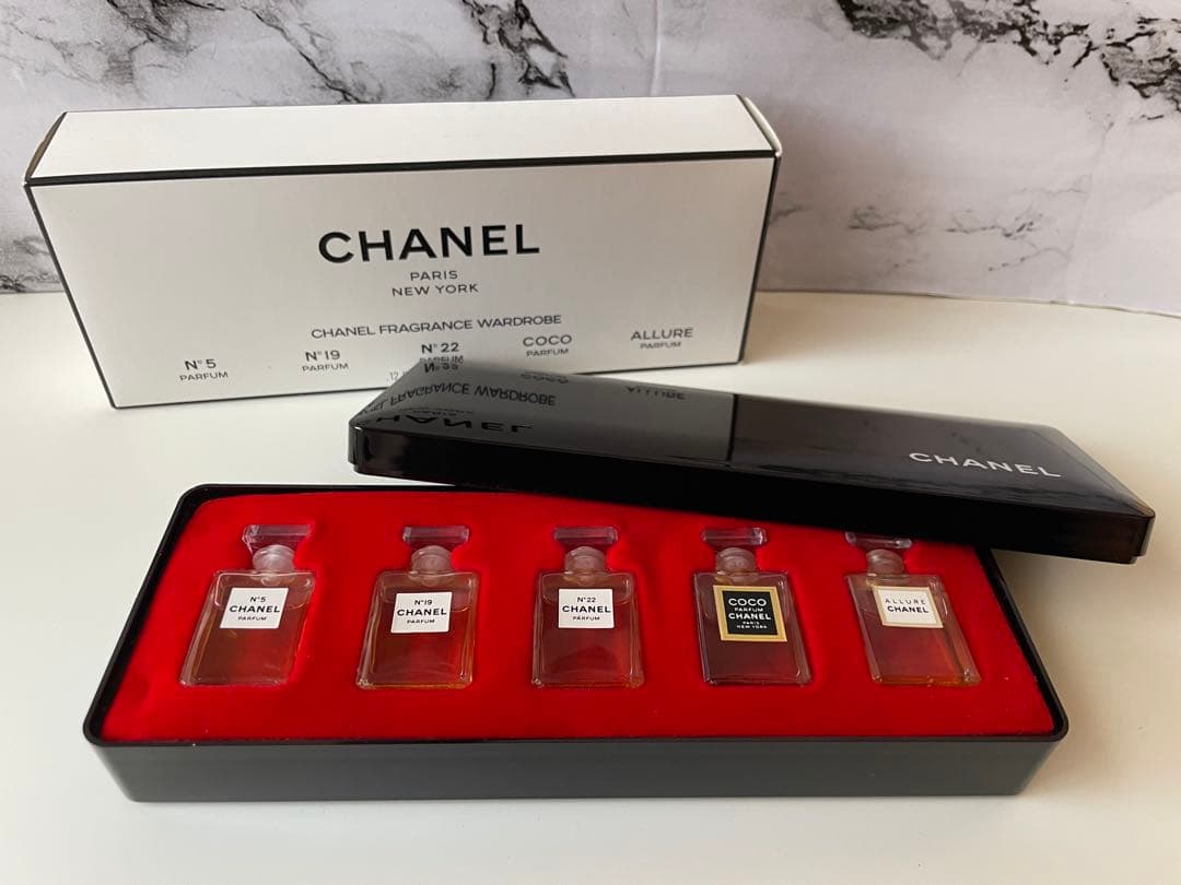 CHANEL ミニ香水　セット　レア 楽天市場】【中古】未使用品 CHANEL シャネル 香水セット PARFUM 14