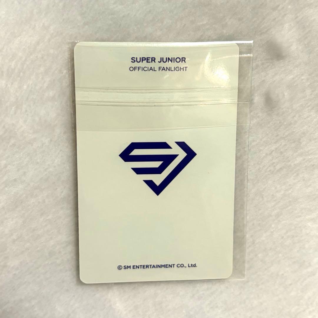① SUPER JUNIOR ペンライト 特典 トレカ ヒチョル - メルカリ