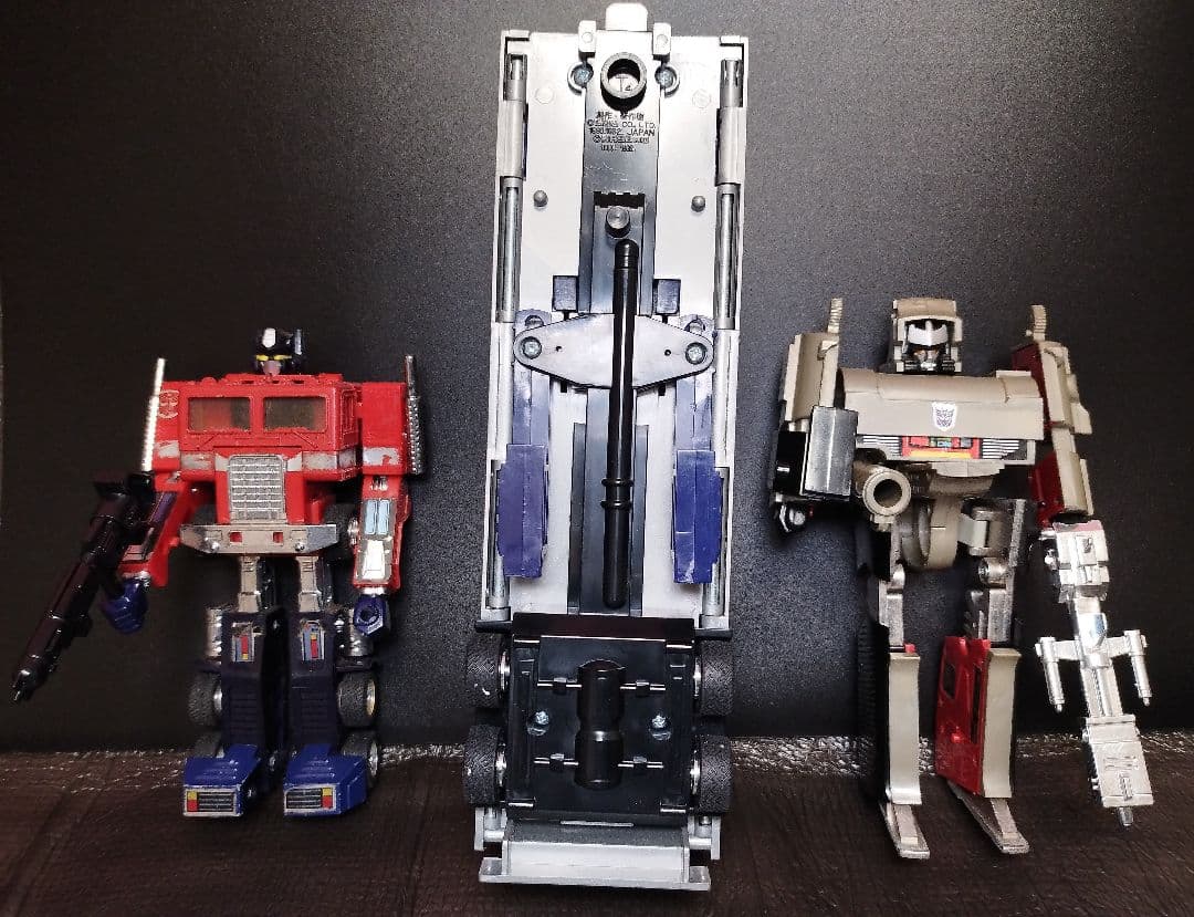 トランスフォーマー　タカラ　VSX　サイバトロン　コンボイ　デストロ　メガトロン 楽天市場】【中古】美品 戦え! 超ロボット生命体 トランスフォーマー
