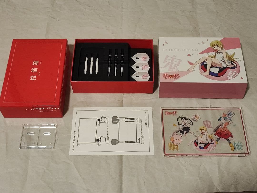 物語シリーズ ダーツセット 忍野 忍 ver.〈アクリルダーツスタンド付き〉 物語シリーズ ダーツセット 忍野 忍ver.〈アクリルダーツスタンド付き