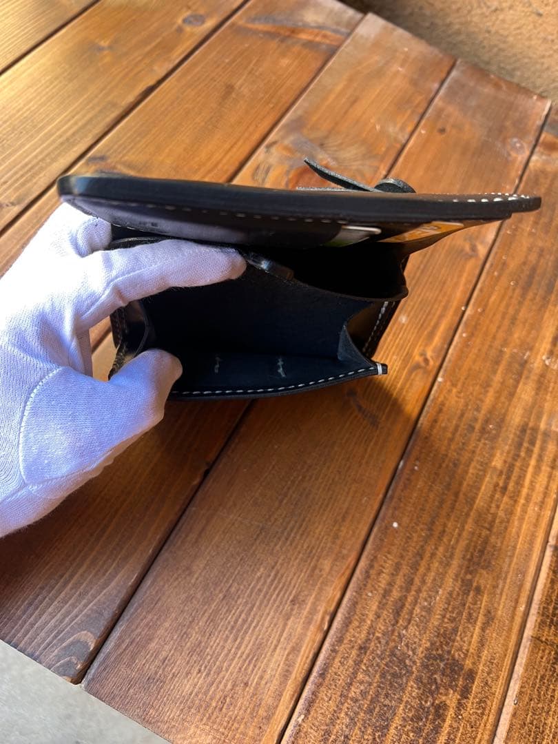 《総手縫い》(受注製作)『使い方のある』サドルザーミドルウォレット(ブラック)