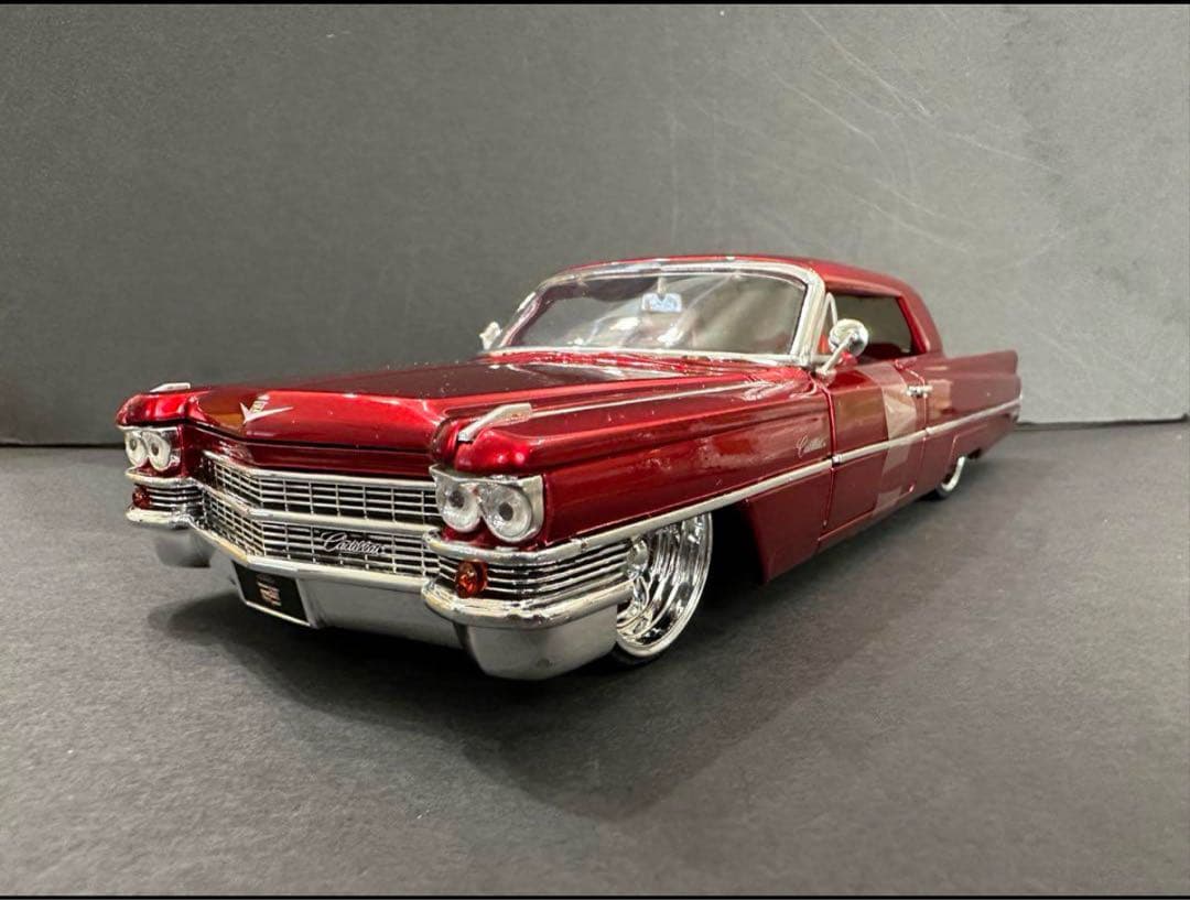 1963年　キャデラック　DUB 1/24 ★超レア★ Jada Dub City Oldskool 1963 Cadillac Lowrider 1:18 Diecast Pearl