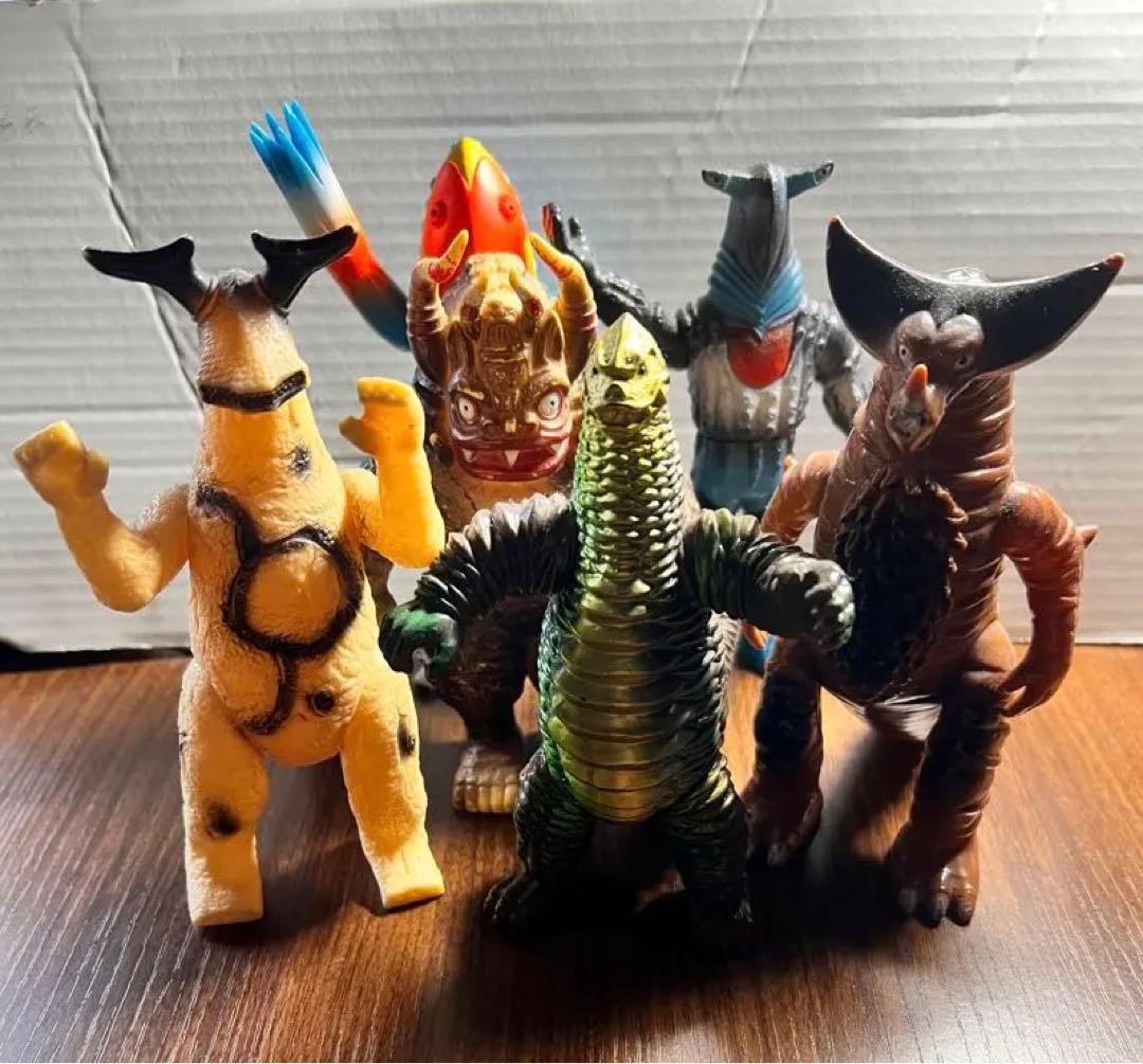 ウルトラマンシリーズ 怪獣 ソフビ 6体セット まとめ売り - メルカリ