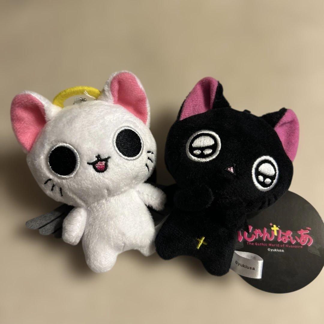 にゃんぱいあマスコットぬいぐるみ 白、黒 ストラップ 2点セット
