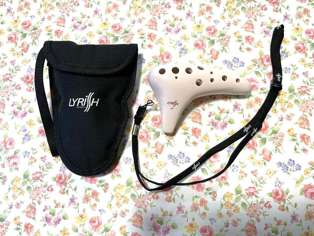 LYRISH オカリナ クリーム色 ケース付き LYRISH オカリナ クリーム色 ケース付き