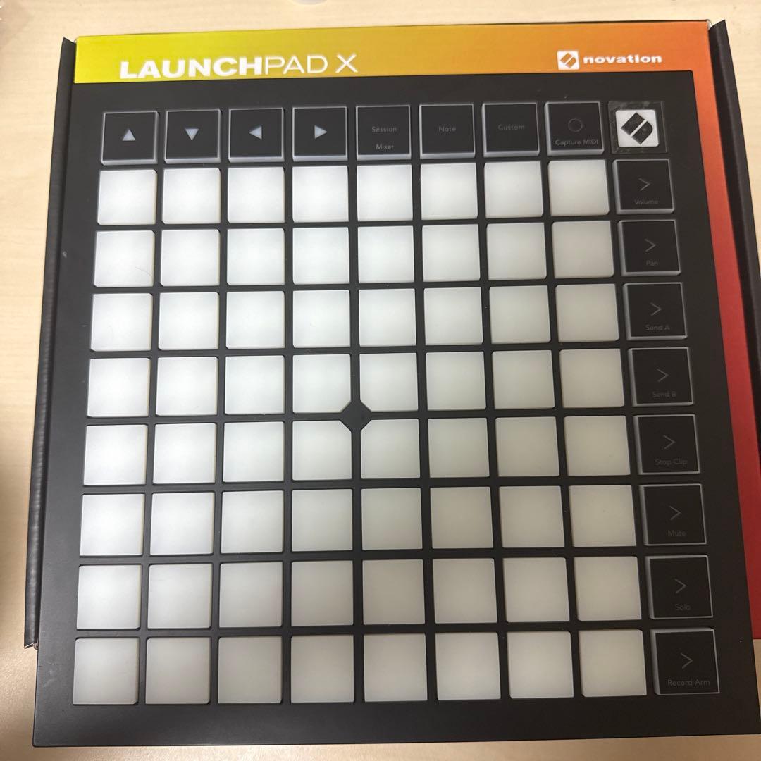 【極美品】Novation LaunchPad X Amazon.com: Novation Launchpad X MIDI Grid Controller for Ableton