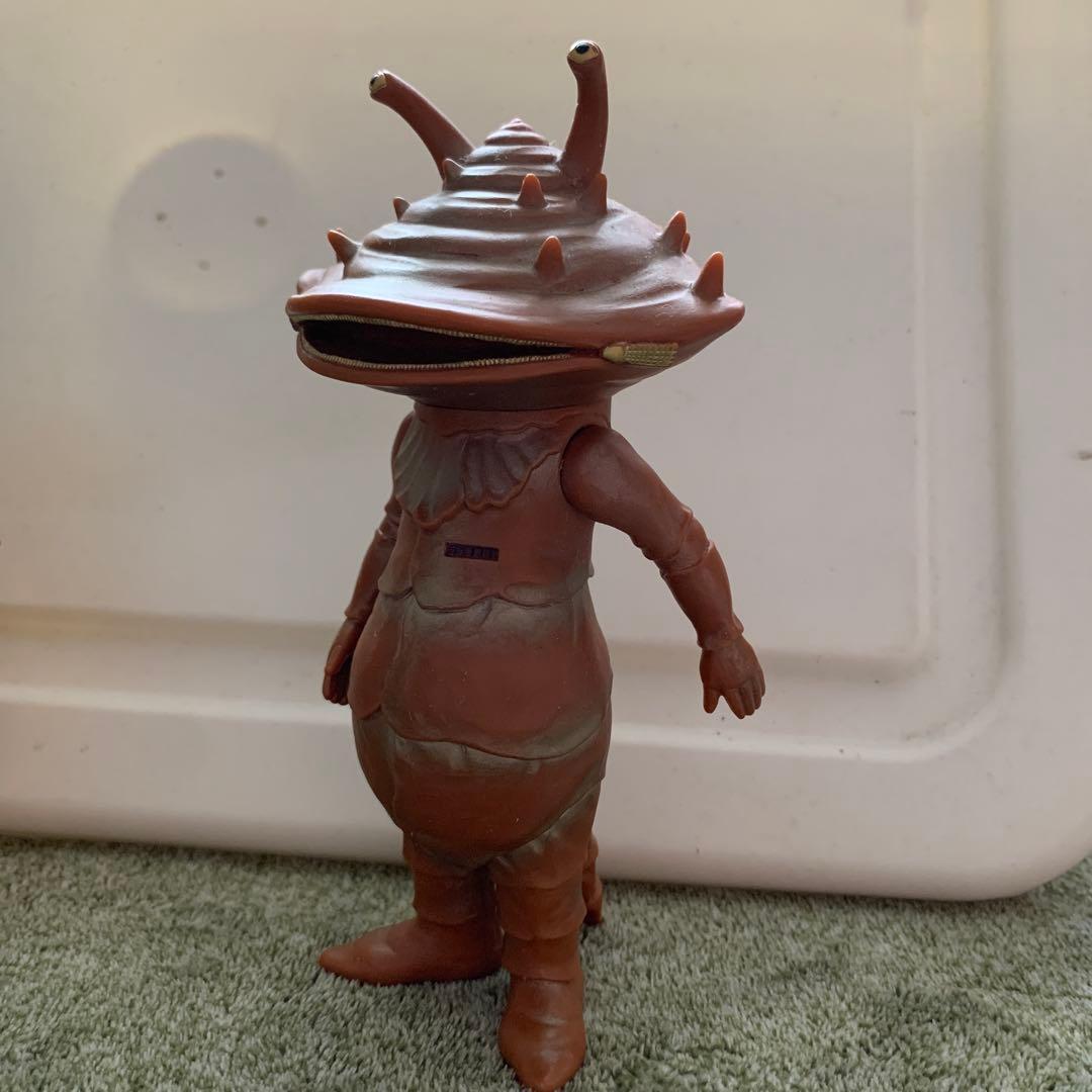 ウルトラマン 怪獣ソフビ カネゴン2体セット - メルカリ