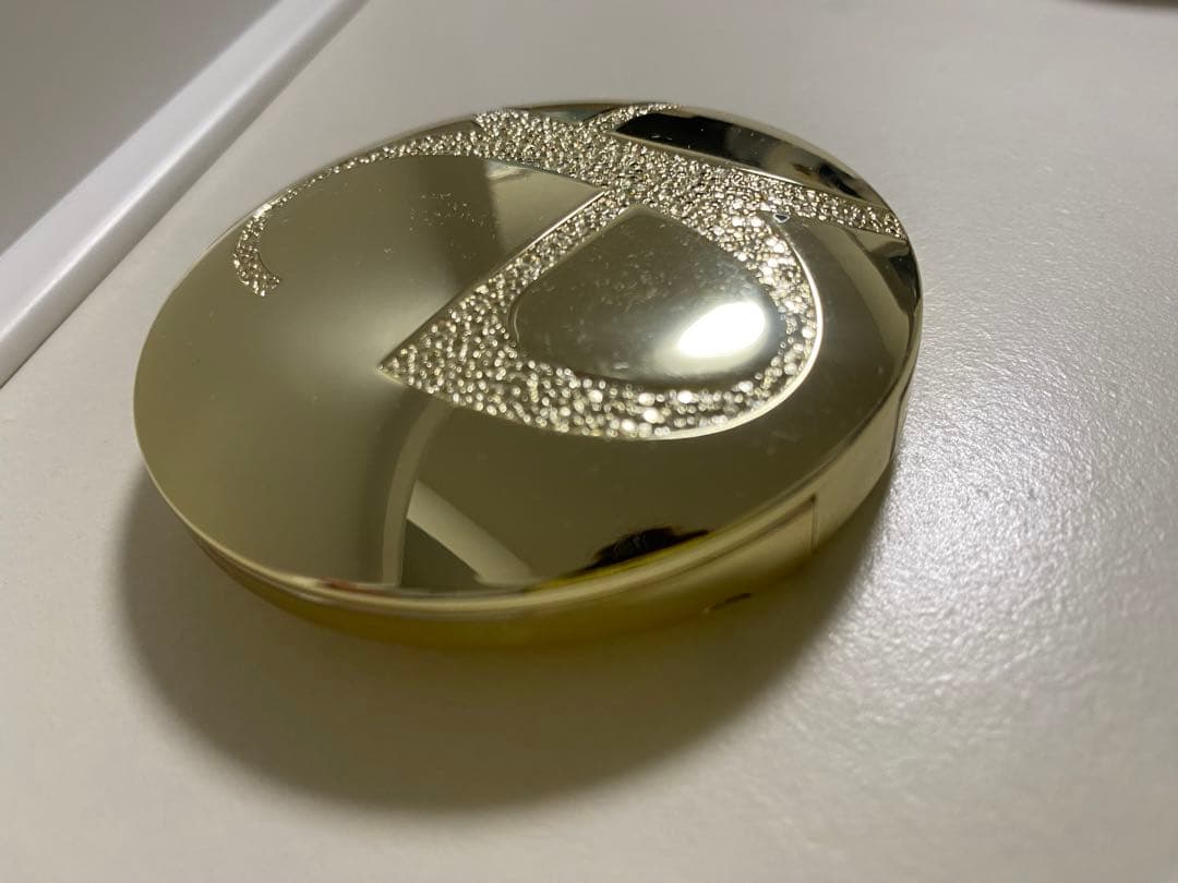 【国内正規品】 ラ プードル オート ニュアンスⅣツヤ ラ プードル オートニュアンス｜フェイスパウダー｜商品情報｜Elégance