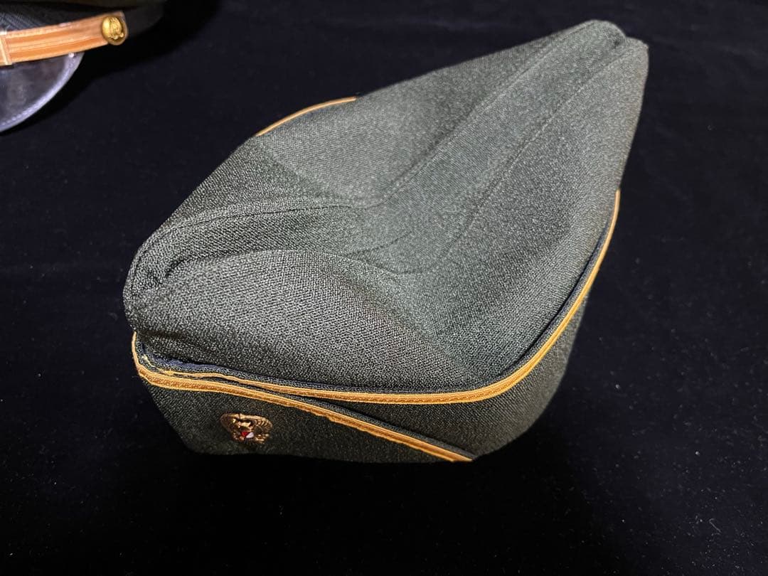 インドネシア国軍 陸軍の帽子2種とベルト TNI