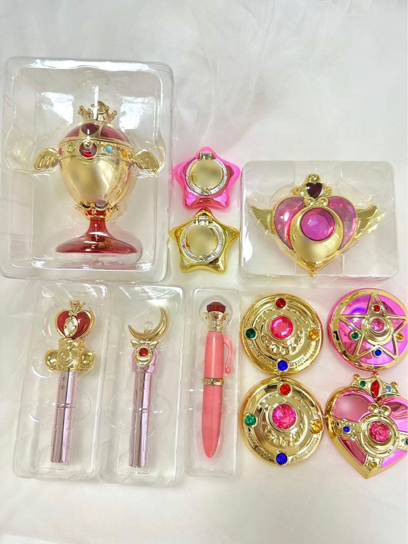 【新品未使用】美少女戦士セーラームーン　ミラクルロマンス　コスメセット 美少女戦士セーラームーン』より歴代変身アイテムモチーフのリップ