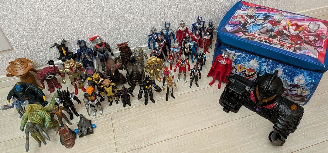 ウルトラマン怪獣ソフビまとめ売り40体＋おまけ付き　ベリアルキャッスル ウルトラマン怪獣ソフビまとめ売り40体＋おまけ付き ベリアルキャッスル