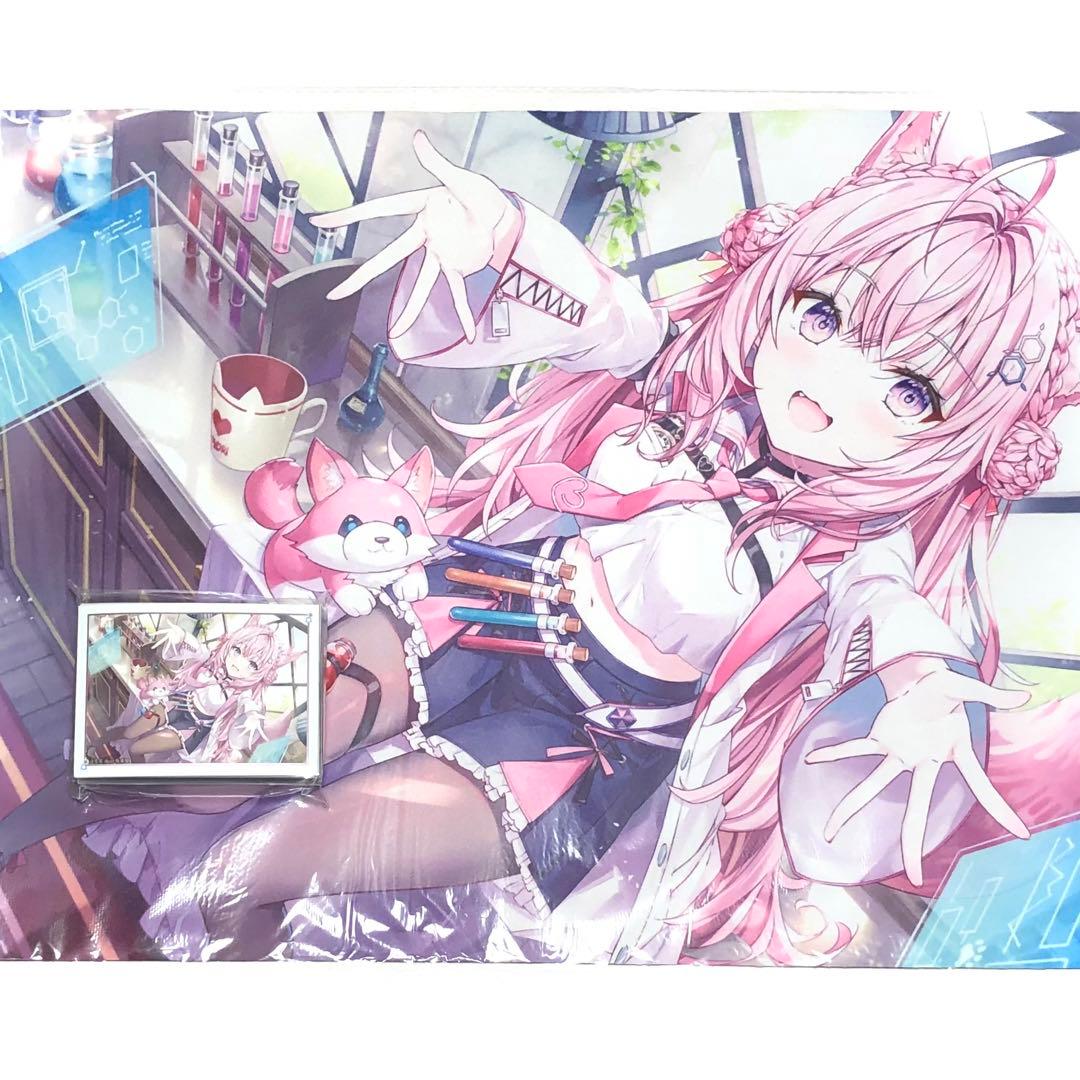 ホロライブ 博衣こより スリーブ プレイマット hololive 我美蘭 i_z カプとれ』にてホロライブ「秘密結社holoX」の研究者「博衣こより」と