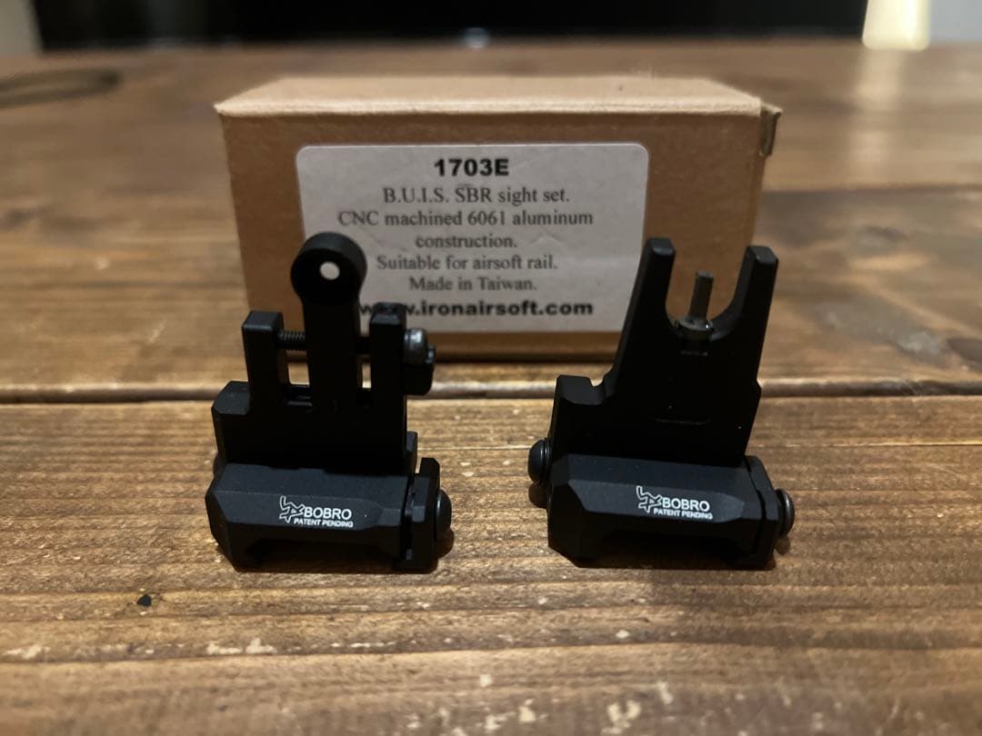 IRON AIRSOFT BOBROスタイル B.U.I.S. SBR サイト 薄型フリップアップサイト IRON AIRSOFT製 BOBROタイプ BUIS SBRサイト
