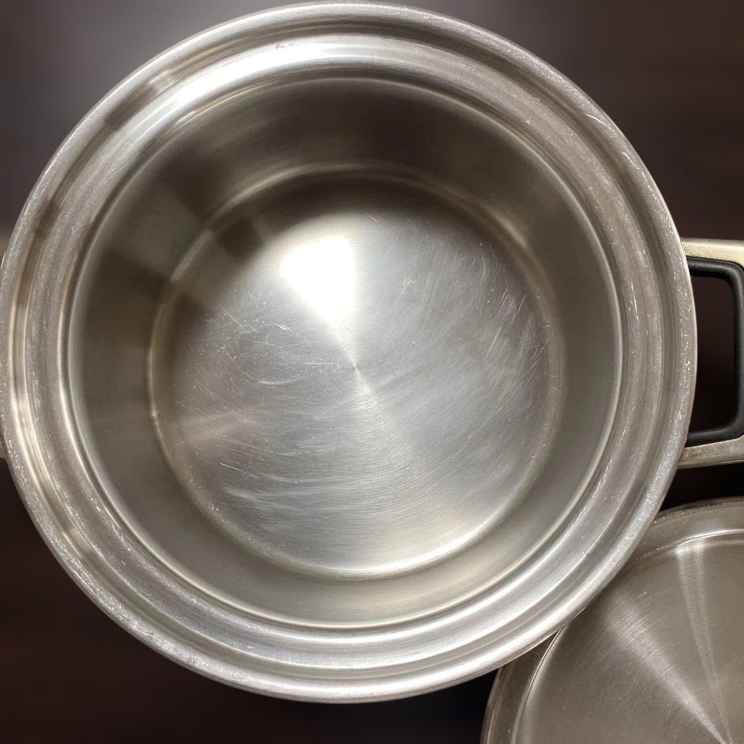 タッパーウェアレインボークッカー ステンレス両手鍋 - メルカリ