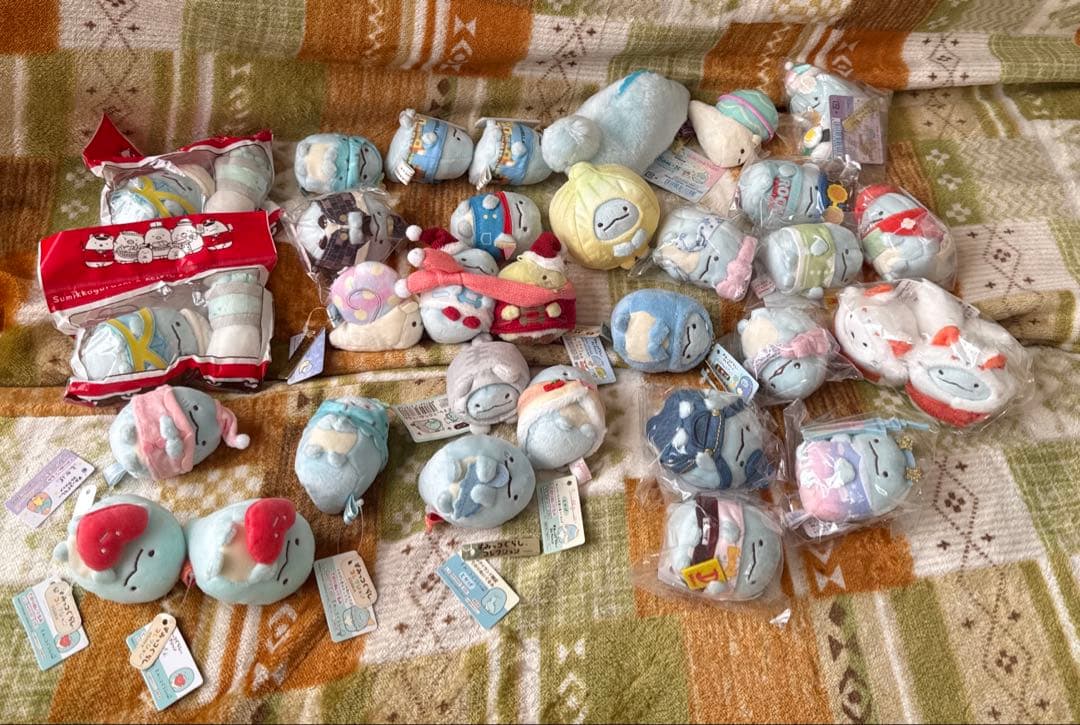 すみっコぐらし　てのりぬいぐるみ にせつむり　とかげ　まとめ売り すみっコぐらし すみっコぐらしコレクション てのりぬいぐるみ にせ