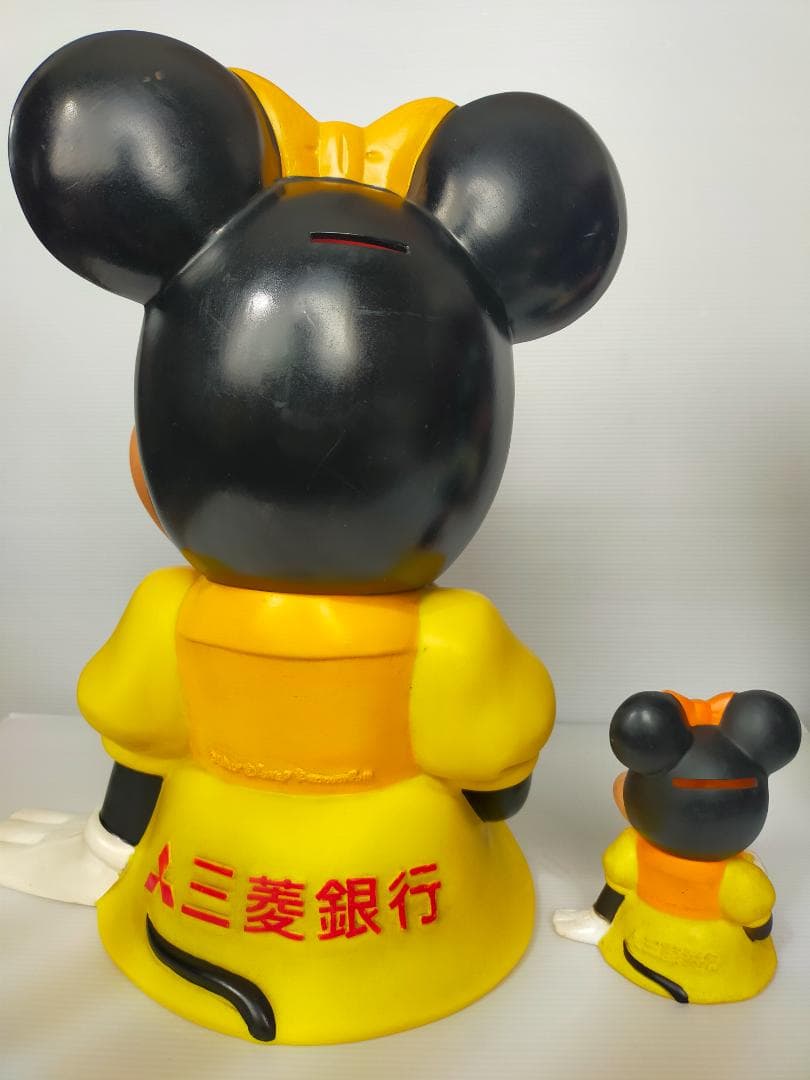 三菱銀行 貯金箱 カウンター用2体、小8体 ミッキー ミニー