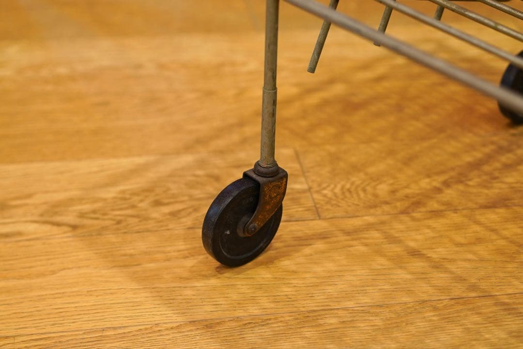 マシューマテゴ風ヴィンテージスチールラック - メルカリ