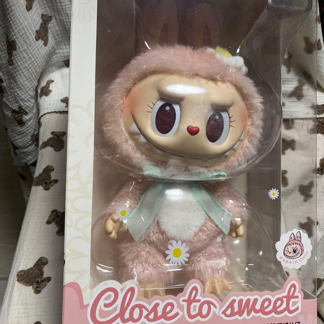 希少LABUBU MOKOKO close to sweet ラブブ　モココ 中国限定] POP MART ラブブMOKOKO CLOSE TO SWEET ぬいぐるみ