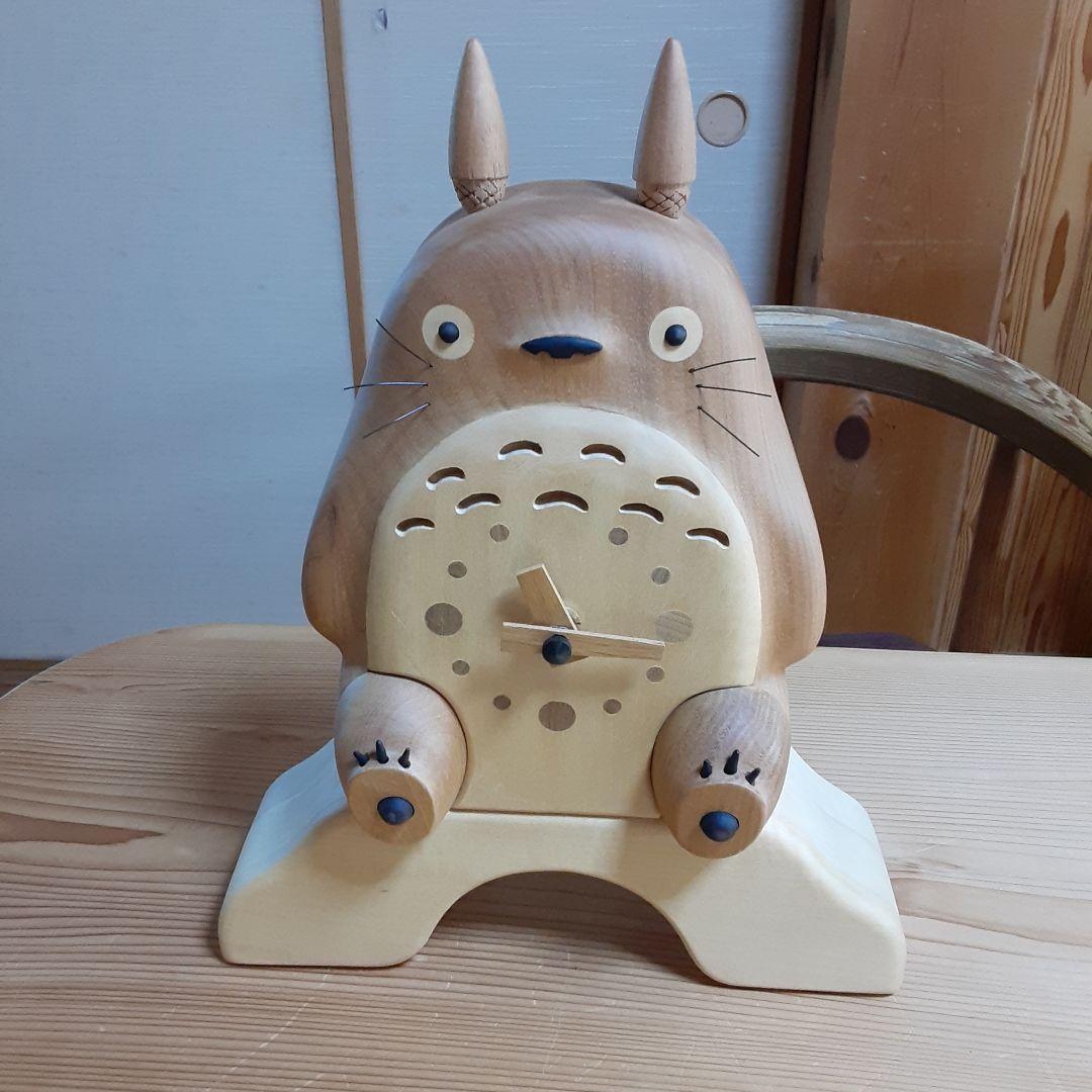 木製　置掛時計　となりのトトロ　リズム時計　しっぽ無し キャラクター置時計木に座るトトロNo. 4MP737-M06 | 日本時計堂