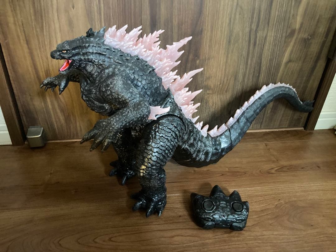 ゴジラ ラジコン 海外トイ ゴジラVSコング 新たなる帝国 ゴジラxコング】動いて熱線を放つエヴォゴジが楽しすぎたw【海外
