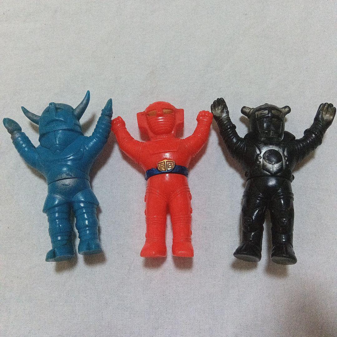 ブルマァク レッドバロン ミニソフビ3体【当時品】 真水稔生の『ソフビ大好き！』 第85回「巨大ロボット作品の決定版は