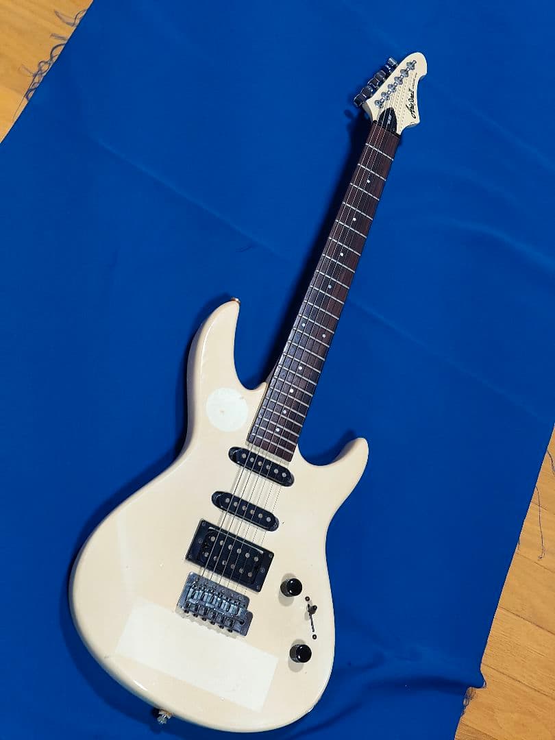 値下げ状態 良好Aria Pro II VA-353 ギター ソㇷトケース付 Aria Pro II VA-353 Electric Guitar（中古/送料無料）【楽器検索