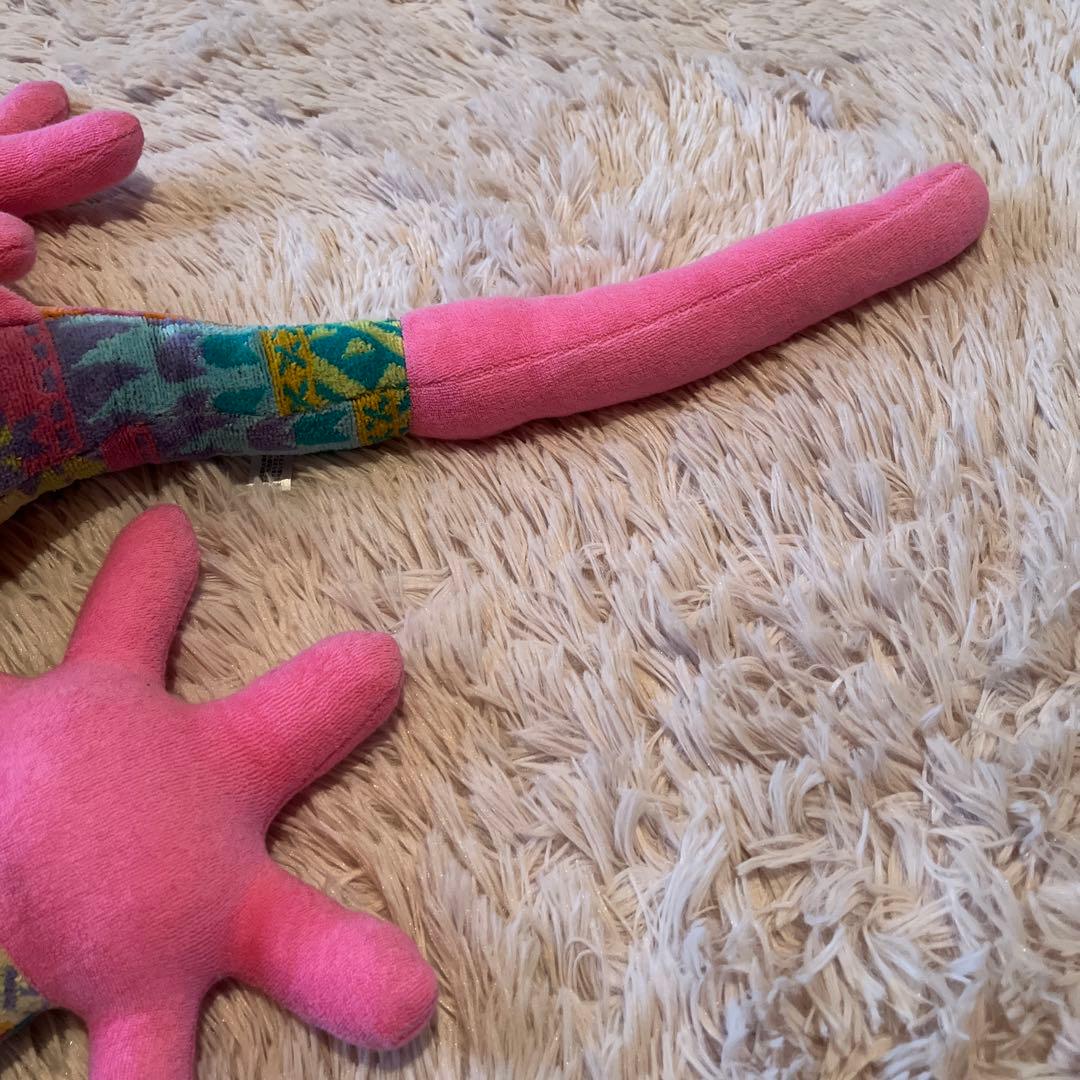 新品未使用】タオルサロンカラカラのタオル製大きなヤモリのぬいぐるみ