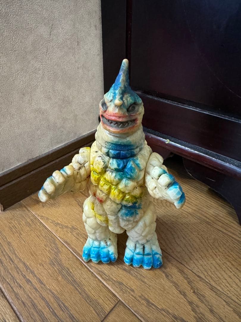 透明怪獣ゴルバゴス　ウルトラマンシリーズ 怪獣 フィギュア 透明怪獣ゴルバゴス | HLJ.co.jp